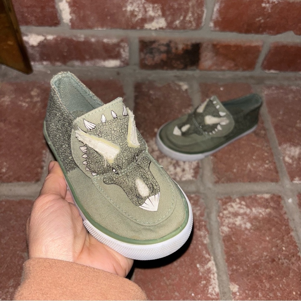 Kids Green Triceratops Canvas Slip-On Dinosaur Shoes Kids Size 11